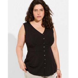 Torrid size 4 black top